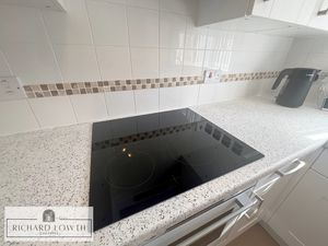 Kitchen- click for photo gallery